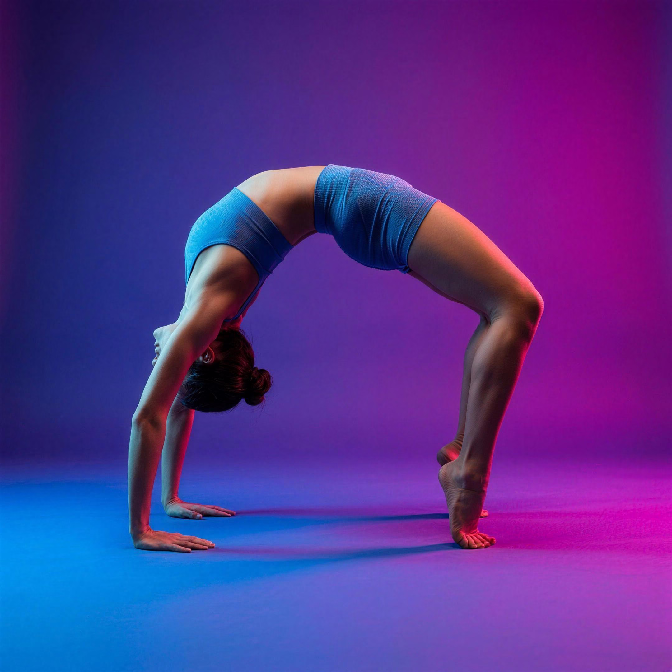 Arch Body, a motion image in 1:1 format