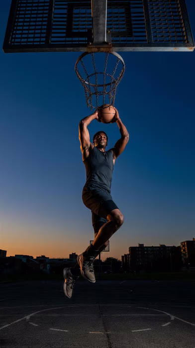 Dunk Dusk, a free sport image in 9:16 format