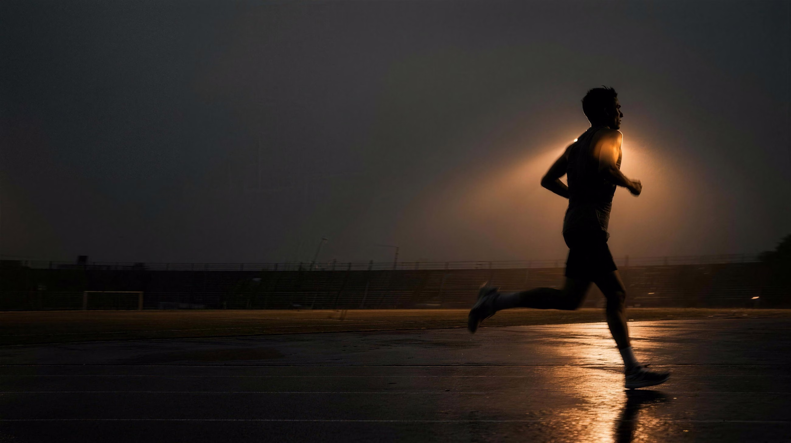 Runner Dusk, a sport image in 16:9 format